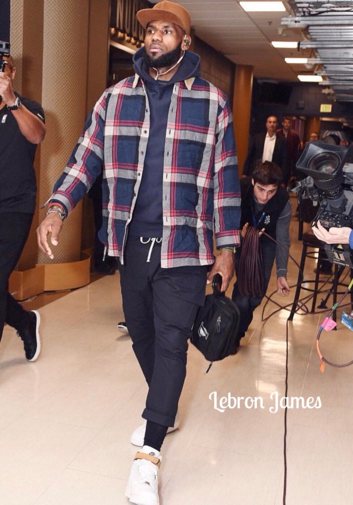 F6215291-12B8-4C3F-A5C4-9D2447EE2E11